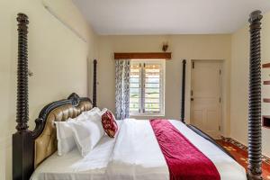 Fotografie z fotogalerie ubytování Mihirika's Nirvana 5-BHK With Garden, Gazebo, Bonfire Pit & Scenic Views v destinaci Ooty