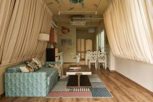 Χώρος καθιστικού στο Langmandi Experience Ngô Thì Nhậm +95 φωτογραφίες