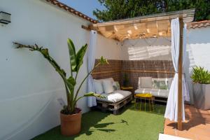 Κήπος έξω από το La Casona lujo y relax en Sevilla