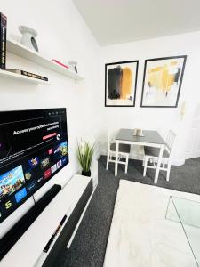 Gallery image of Cozy Apartments By Singh in Swindon