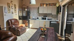 Køkken eller tekøkken på Rose Cottage 1