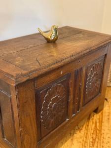 Gallery image of T2 chaleureux au coeur des vignes -vue place de Condrieu-long séjour possible in Condrieu +21 photos