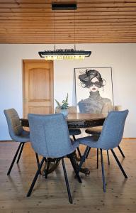 Fotografie z fotogalerie ubytování Apartment Seewiese Giebelstadt near DAA, A3, A7, A81 v Giebelstadtu + 2 fotografie