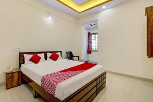 Gallery image of OYO Thirumala comfort & lodging in Bengaluru