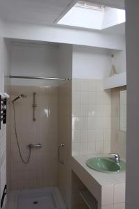 Phòng tắm tại Villa Esterel, Pour 14 Pers