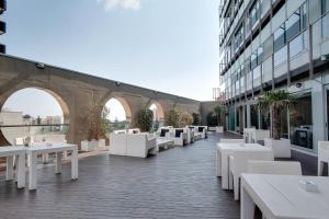 En balkong eller terrass på Hotel Badalona Tower