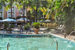 Bazén v ubytování Thermas de Olimpia Resort nebo v jeho okolí