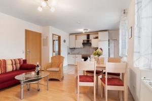 Η κουζίνα ή μικρή κουζίνα στο Ferienwohnung Rauscher +10 φωτογραφίες