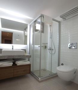 Gallery image of Kalinda Inn Hotel Ilıca Cesme in Çeşme