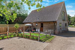Κήπος έξω από το Field House Lodge