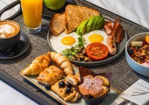 Еда / где поесть недалеко от отеля