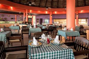 Restaurace v ubytování Iberostar Waves Quetzal - All Inclusive