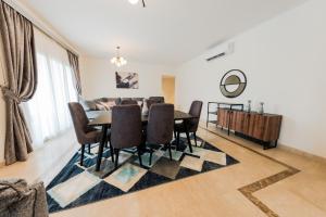 Χώρος καθιστικού στο Mivida Apartments New Cairo By O Residence Families Only