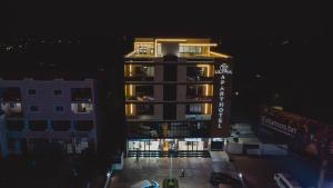 Afbeelding uit fotogalerij van Ultra Aparthotel in Tete