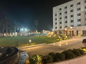 Gallery image of Hotel Yuvraj Dx in Pipra Dewās