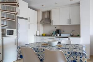 Gambar di galeri bagi Dúplex, terraza y vistas al mar di Port Saplaya