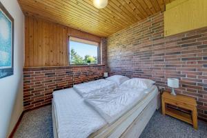 Ένα ή περισσότερα κρεβάτια σε δωμάτιο στο 40520-Juelsminde-Pot-Strandby-126 +26 φωτογραφίες