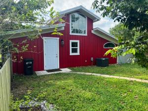 Gallery image of Maria's Tiny Barn in Homestead