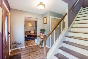 Imagen de la galería de Wallkill 4BR Retreat Large Yard Pet Friendly, en Wallkill