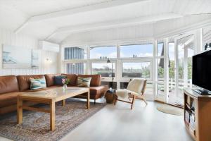 Televiisor ja/või meelelahutuskeskus majutusasutuses 40341-Juelsminde-Hamborg-86