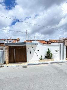 Το κτήριο όπου στεγάζεται  η παραθεριστική κατοικία