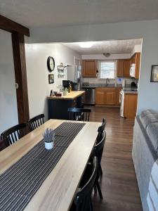 Φωτογραφία από το άλμπουμ του Comfortable Family & Dog Friendly w/ Fenced Yard σε Sulphur Grove