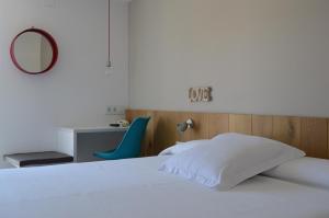 Gallery image of Hotel Nou Estrelles in Cadaqués +56 photos