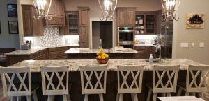 Dapur atau dapur kecil di Family Reunion Waterfowl Retreat