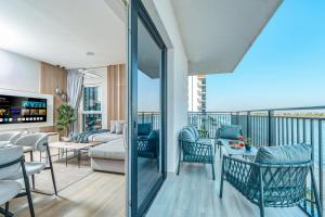 Balkón nebo terasa v ubytování Desert Key - Perfectly Located Yas Island Premier Apts