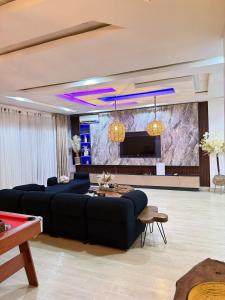 Χώρος καθιστικού στο Tastefully Furnished Two Bedrooms Lekki Ikate