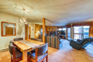 Χώρος καθιστικού στο Cimarron #208