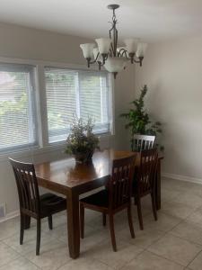 Ảnh trong thư viện ảnh của Cozy Gurnee Home Near Six Flags and Base ở Gurnee