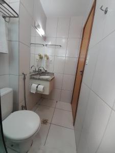 Ένα μπάνιο στο Golden Dolphin Supreme 1004 com cozinha ao lado do Shopping Singapura +22 φωτογραφίες