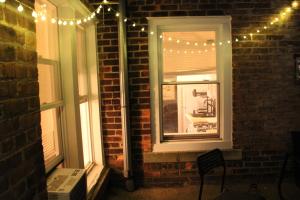 Gallery image of Comfy 1Bed With Full Patio! Free Parking Fast WiFi in Detroit