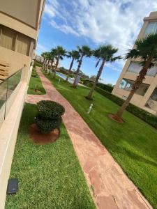 Κήπος έξω από το Appartement vue à la mer Bouznika