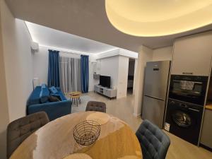 Nhà bếp/bếp nhỏ tại Luxury Pipera 2rooms apartament