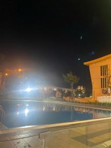 Πισίνα στο ή κοντά στο Mornachy apartment 2 Bedrooms-5 guest-swimming pool