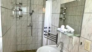 Gallery image of Central - Gated - 2 Bedrooms - Near Beaches in Willemstad