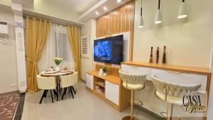 Photo de la galerie de l'établissement Casa Vero Elegant, Spacious Condo, with 4 Pools, à Manille