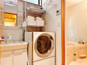 Koupelna v ubytování Retreat風鈴 天下茶屋駅から徒歩4分 現代和風新築 完全貸切 最大8人利用可