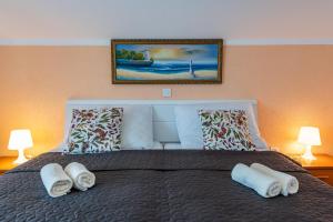 Ένα ή περισσότερα κρεβάτια σε δωμάτιο στο Villa Andja, a Private Oasis in Istria +36 φωτογραφίες