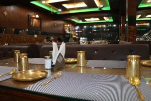 Фотография из галереи Hotel Shani - Punjabi Rasoi в городе Baijnāth