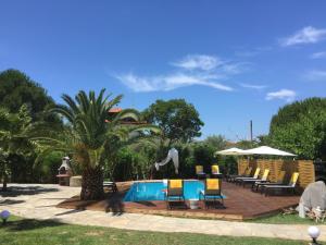 Bazén v ubytování Filippos Resort II by Karidi nebo v jeho okolí