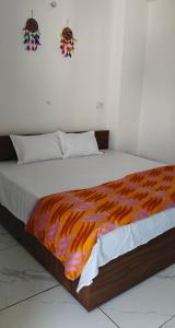 Postel nebo postele na pokoji v ubytování The Stay, Rishikesh