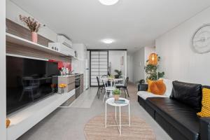 Μια τηλεόραση ή/και κέντρο ψυχαγωγίας στο Samsara - Residence on Flinders