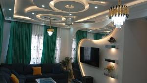 Μια τηλεόραση ή/και κέντρο ψυχαγωγίας στο Baoba apartment