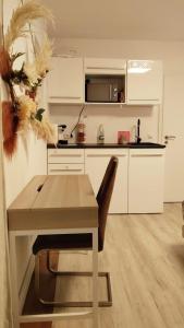 Η κουζίνα ή μικρή κουζίνα στο Studioraum nähe Koblenz