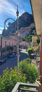 a street light in the middle of a city at La Vista Colliano in Colliano