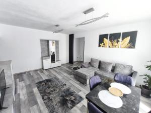Posezení v ubytování ROA residence + 37 fotografií