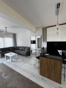 Khu vực ghế ngồi tại Apartman Severny Cyprus
